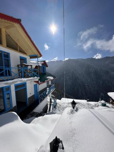 the blue mont sojha