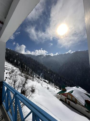 the blue mont sojha