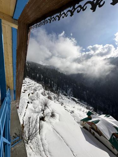 the blue mont sojha