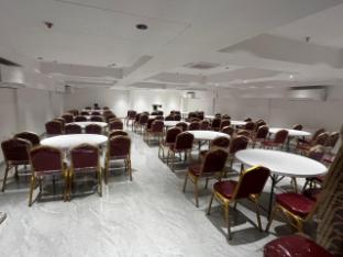 Hotel Stoneleaf,,3 star