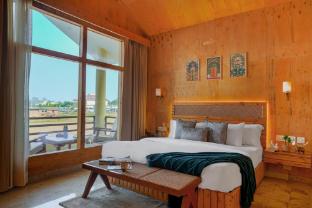 manovan resort