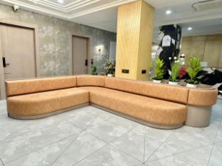 the grand platinum hotel