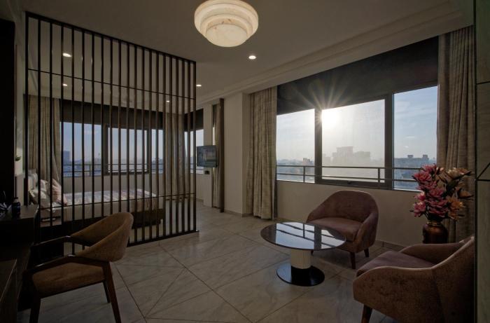 the grand platinum hotel