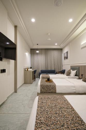 the grand platinum hotel