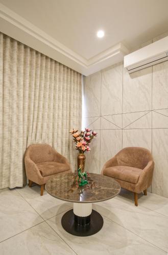the grand platinum hotel