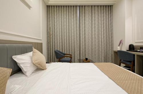 the grand platinum hotel