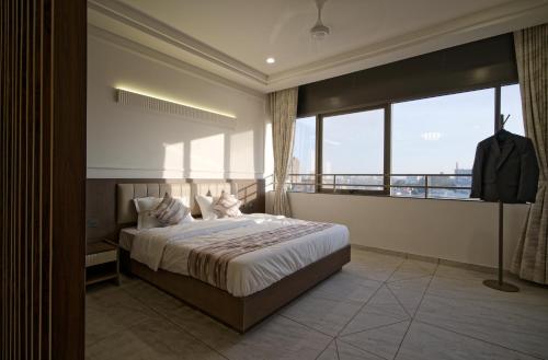 the grand platinum hotel