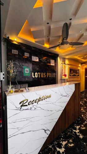 hotel lotus park