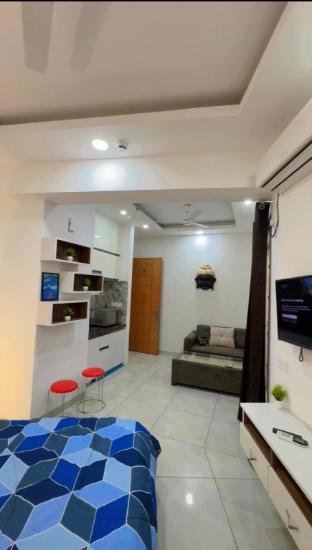  Just Square Apartment ,,5 star