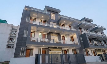 Cozy Cove,,2 star