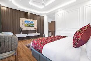 hotel falcon heights