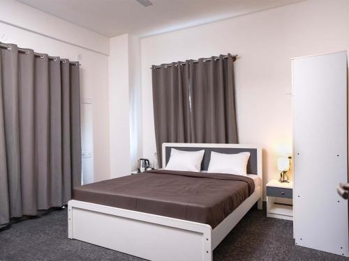 loop by zolo indiranagar bangalore