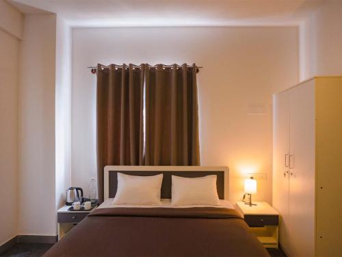 Loop By Zolo Indiranagar, Bangalore,,3 star