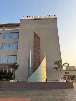 club skypark hotelandresort