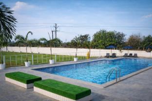 club skypark hotelandresort