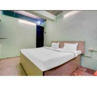 shree radhe krishna guest house