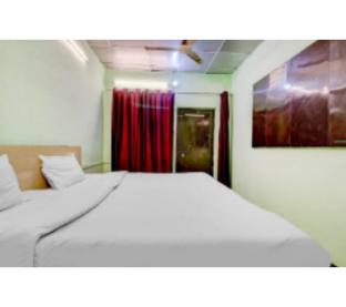 shree radhe krishna guest house
