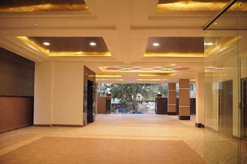 hotel flamount arka studios