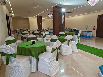 hotel shivam by greenwoods resorts