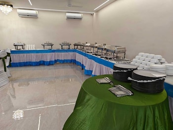 hotel shivam by greenwoods resorts