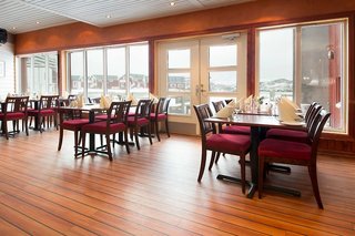 sommar y arctic hotel troms