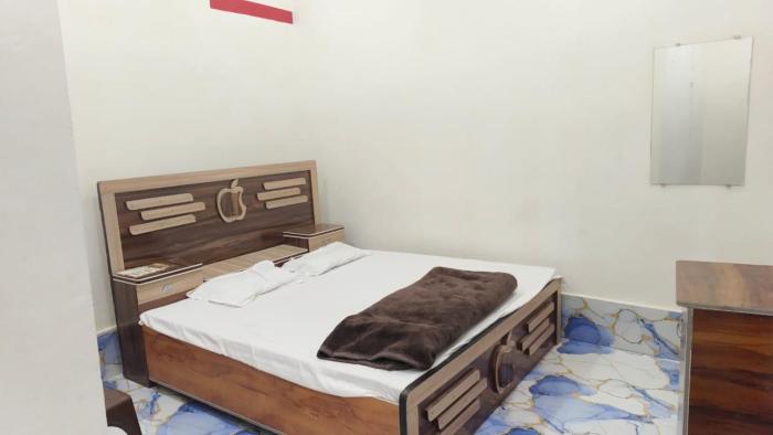 radhika sadan guest house