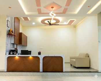 raj royal hotel