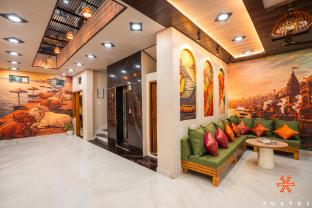 zostel varanasi