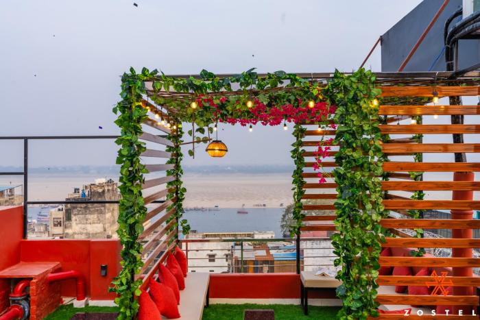 zostel varanasi