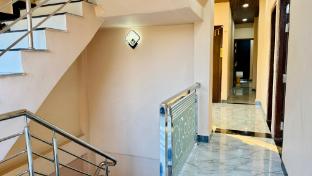 manu family guest house