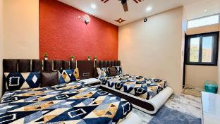 manu family guest house