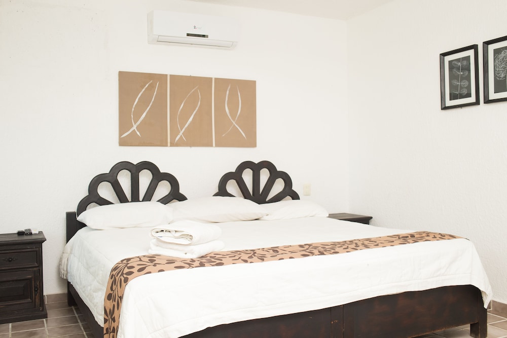 las gaviotas hotel and suites