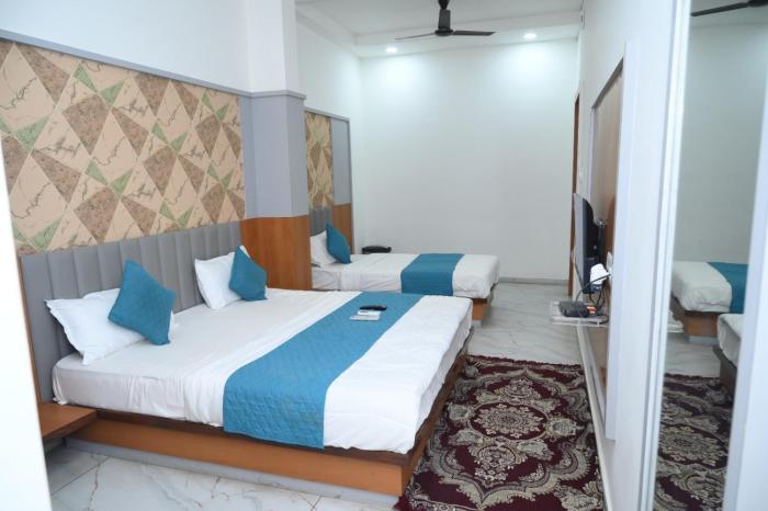 dwarkadhish guest house tharad