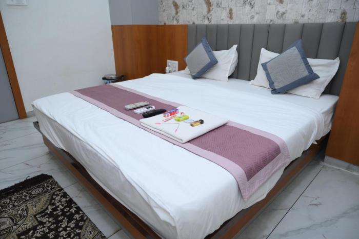 dwarkadhish guest house tharad