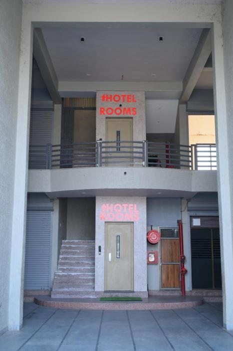 dwarkadhish guest house tharad
