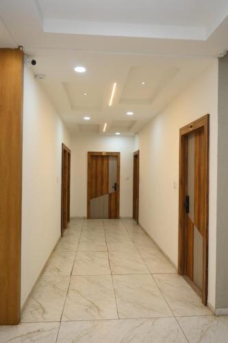 dwarkadhish guest house tharad
