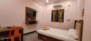 hotel vaishnavi lodging khuldabad maharashtra