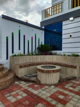 Shripad Pure Veg Hotel And Lodging Aurangabad,,5 star
