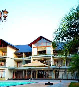 malankara palace lake view resort and spa