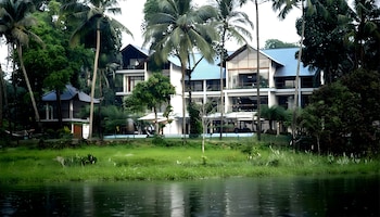 malankara palace lake view resort and spa