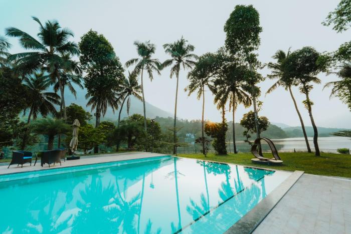 malankara palace lake view resort and spa