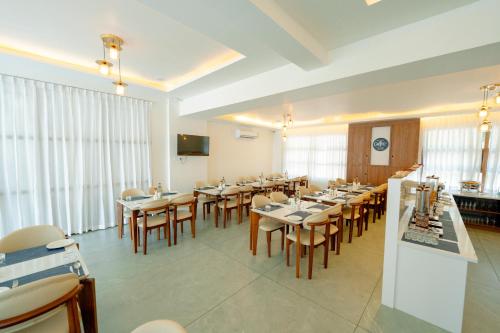 malankara palace lake view resort and spa