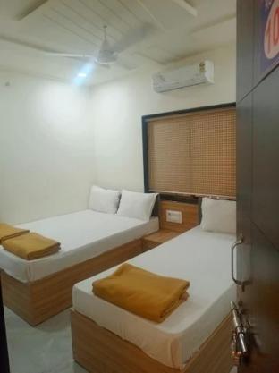 hotel golden residency verul maharashtra