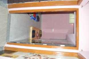 Kgn Homestay Verul Maharashtra,,2 star