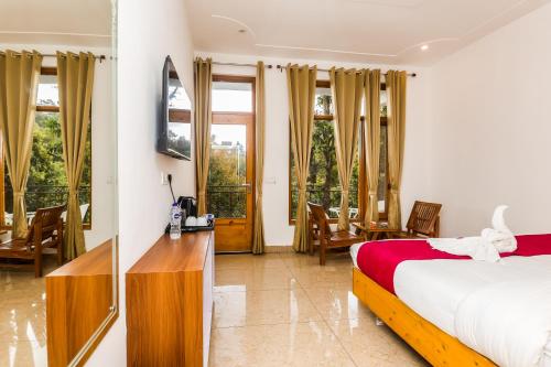 mukteshwar valley resort