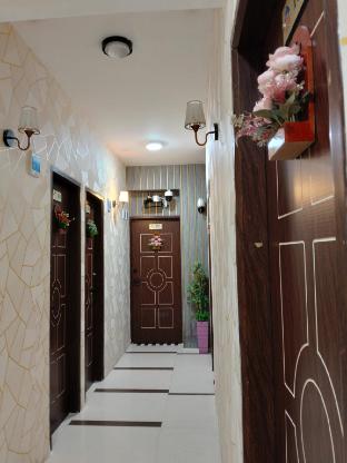 Budget Room Attached Washroom Near Square Hospital,,5 star