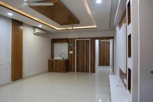 Hotel Om Elegance,,4 star