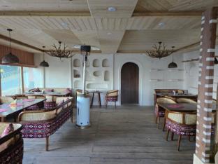 the zukhara a luxury glamping dome resort in narkanda
