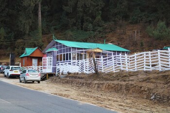 the zukhara a luxury glamping dome resort in narkanda