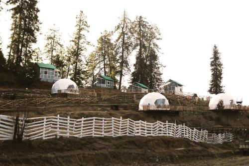 the zukhara a luxury glamping dome resort in narkanda